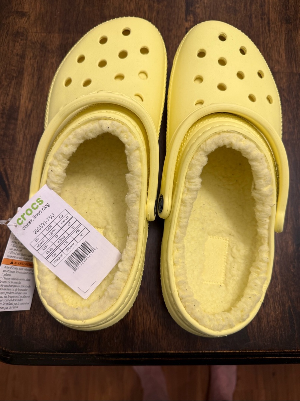 CROCS Classic Lined Clog in Pale Yellow